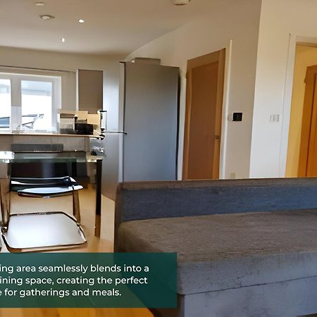 Cliffe Terrace 2Bed 2 Bath Free Parking Space Чатам Экстерьер фото